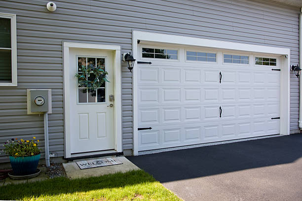 24/7 Emergency Garage Door Panel Replacement experts in Santa Barbara, CA